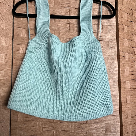 Vince. Sweater Tank - Size L - Picture 2 of 4